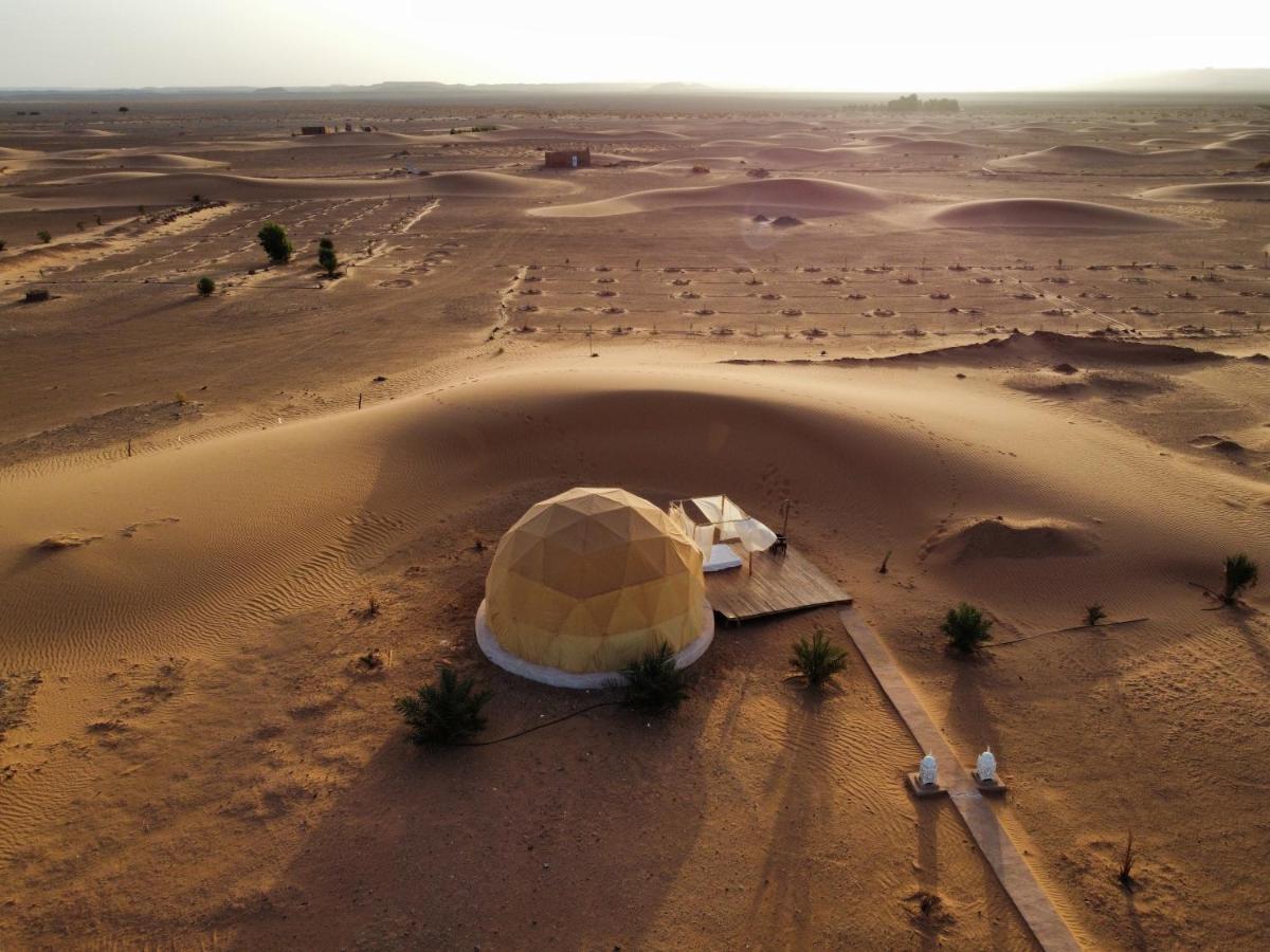 Отель Sunrise Sahara Camp Мерзуга Экстерьер фото