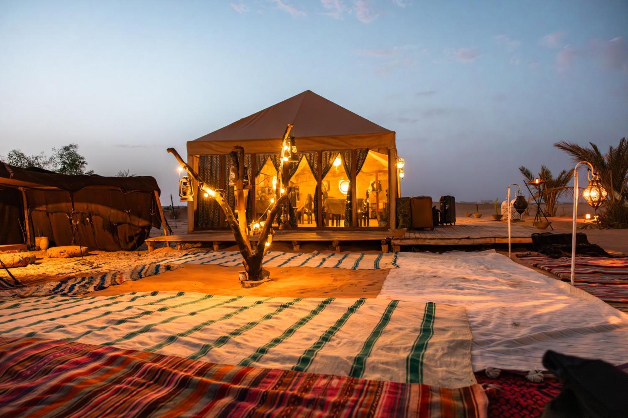 Отель Sunrise Sahara Camp Мерзуга Экстерьер фото