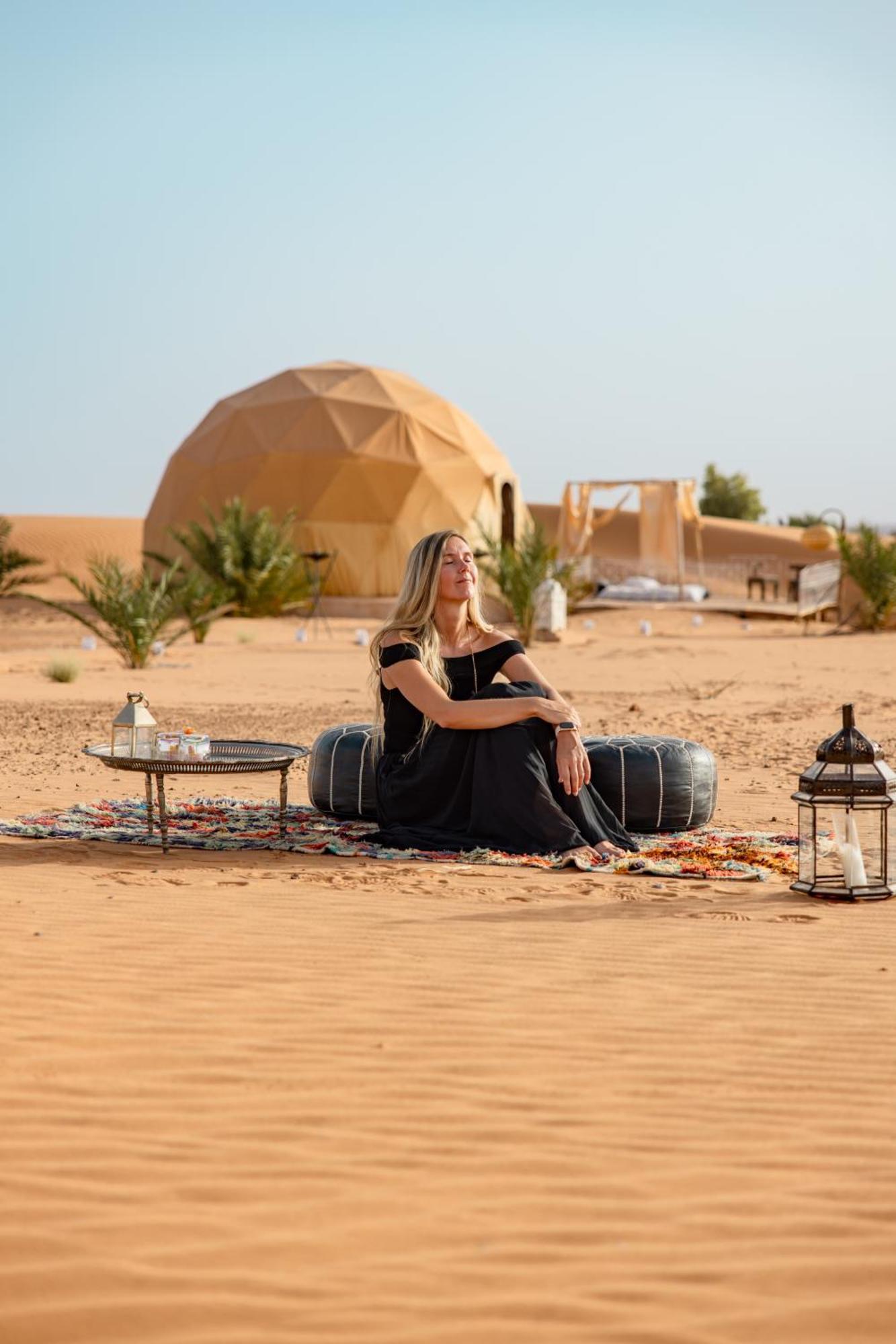 Отель Sunrise Sahara Camp Мерзуга Экстерьер фото