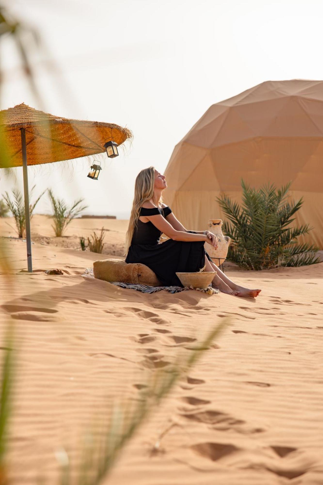 Отель Sunrise Sahara Camp Мерзуга Экстерьер фото